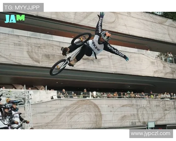 深圳极限运动队在世界滑板锦标赛中的辉煌突破与成长之路